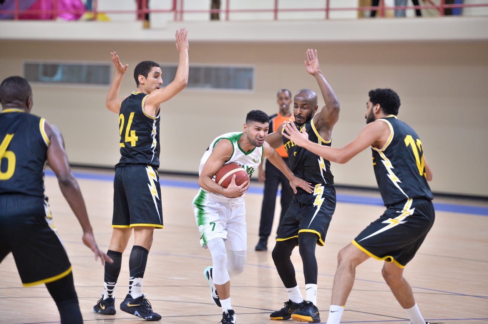 You are currently viewing ختام الجولة الخامسة للدوري الممتاز لكرة السلة